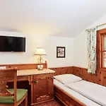 Luxury Schwarzbrunn Hotel 4*