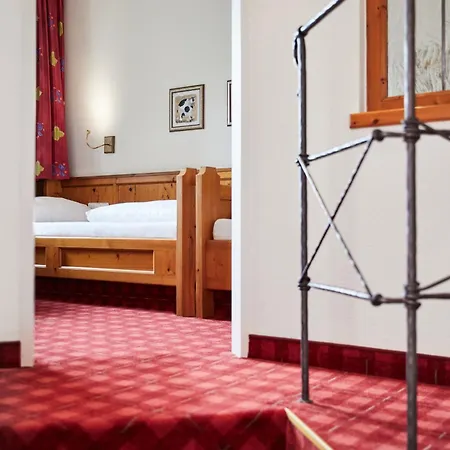 In Schwarzbrunn 4*