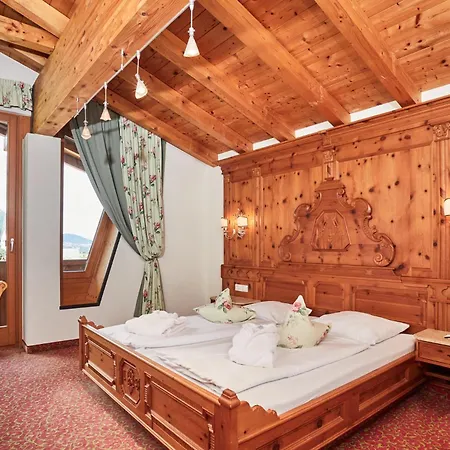Отель Luxury Schwarzbrunn Штанс