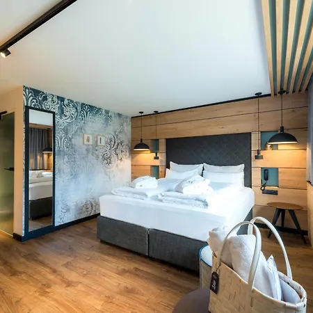 Luxury Schwarzbrunn Hotel Stans