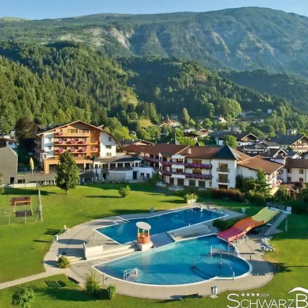 Luxury Schwarzbrunn Отель 4*