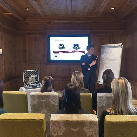 Luxury Schwarzbrunn 4 Sterne Superior Ξενοδοχείο 4*